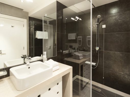 Martyn Farnworth Bathroom Design